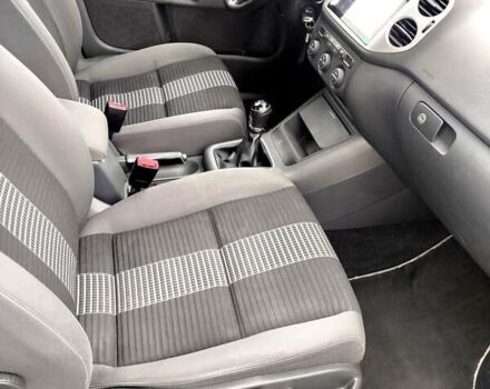 Серый Фольксваген Гольф Плюс, объемом двигателя 1.6 л и пробегом 233 тыс. км за 5750 $, фото 11 на Automoto.ua