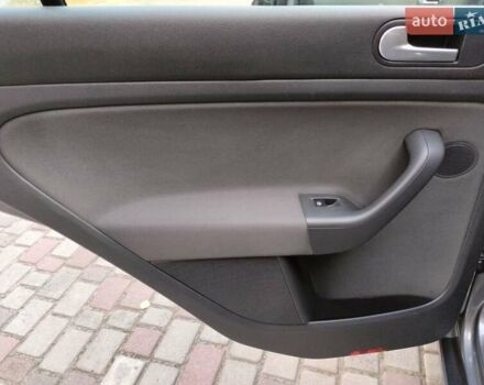 Серый Фольксваген Гольф Плюс, объемом двигателя 1.6 л и пробегом 106 тыс. км за 7300 $, фото 63 на Automoto.ua