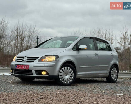 Серый Фольксваген Гольф Плюс, объемом двигателя 1.6 л и пробегом 220 тыс. км за 6190 $, фото 8 на Automoto.ua