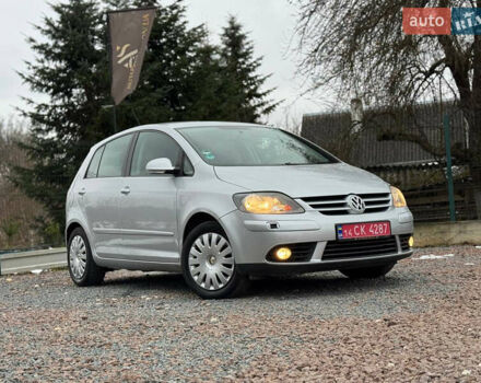 Серый Фольксваген Гольф Плюс, объемом двигателя 1.6 л и пробегом 220 тыс. км за 6190 $, фото 13 на Automoto.ua