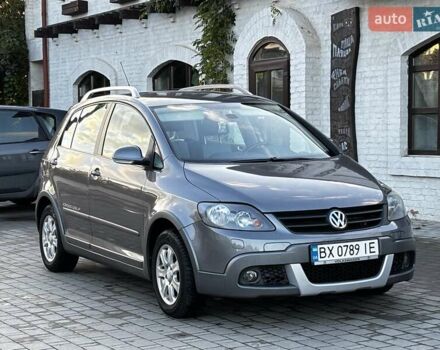 Серый Фольксваген Гольф Плюс, объемом двигателя 1.6 л и пробегом 223 тыс. км за 7499 $, фото 5 на Automoto.ua