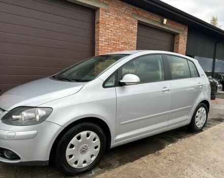 Сірий Фольксваген Golf Plus, об'ємом двигуна 1.6 л та пробігом 237 тис. км за 6000 $, фото 2 на Automoto.ua