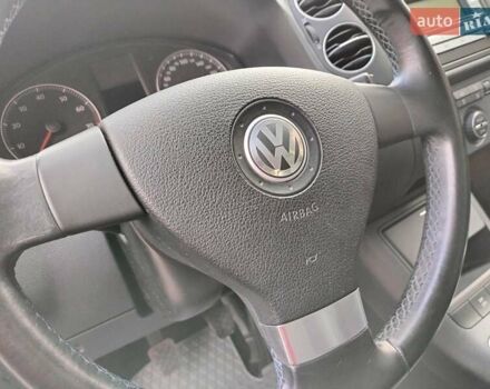 Серый Фольксваген Гольф Плюс, объемом двигателя 1.6 л и пробегом 106 тыс. км за 7300 $, фото 35 на Automoto.ua