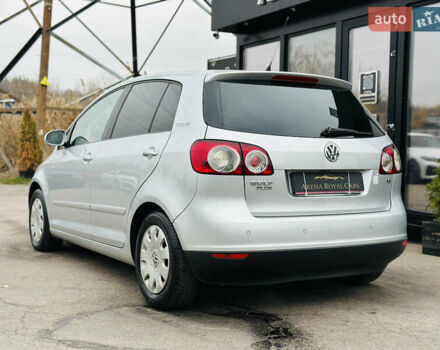 Серый Фольксваген Гольф Плюс, объемом двигателя 1.6 л и пробегом 183 тыс. км за 7200 $, фото 11 на Automoto.ua