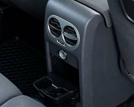 Серый Фольксваген Гольф Плюс, объемом двигателя 1.6 л и пробегом 223 тыс. км за 7499 $, фото 81 на Automoto.ua