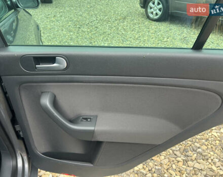 Серый Фольксваген Гольф Плюс, объемом двигателя 1.6 л и пробегом 220 тыс. км за 6599 $, фото 26 на Automoto.ua