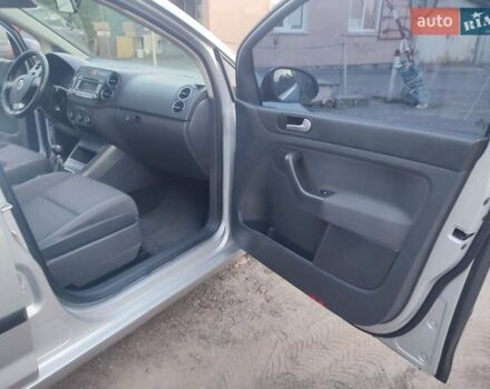 Сірий Фольксваген Golf Plus, об'ємом двигуна 1.4 л та пробігом 220 тис. км за 4400 $, фото 15 на Automoto.ua