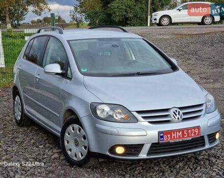 Фольксваген Гольф Плюс 2007 в Луцке на Automoto.ua Серый Фольксваген Гольф Плюс, объемом двигателя 1.6 л и пробегом 200 тыс. км за 5700 $, фото 3 на Automoto.ua