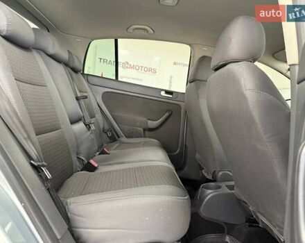 Серый Фольксваген Гольф Плюс, объемом двигателя 1.6 л и пробегом 283 тыс. км за 6490 $, фото 32 на Automoto.ua