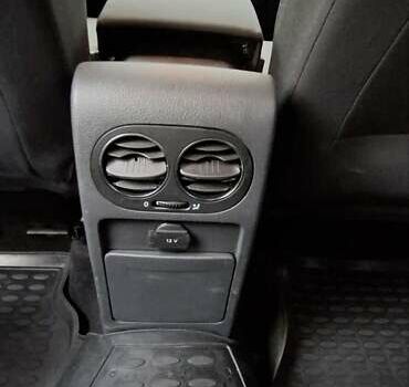 Серый Фольксваген Гольф Плюс, объемом двигателя 1.6 л и пробегом 191 тыс. км за 6900 $, фото 36 на Automoto.ua