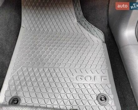 Серый Фольксваген Гольф Плюс, объемом двигателя 1.6 л и пробегом 106 тыс. км за 7300 $, фото 75 на Automoto.ua