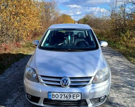 Серый Фольксваген Гольф Плюс, объемом двигателя 1.6 л и пробегом 206 тыс. км за 6300 $, фото 3 на Automoto.ua