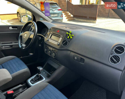 Сірий Фольксваген Golf Plus, об'ємом двигуна 1.39 л та пробігом 216 тис. км за 6200 $, фото 21 на Automoto.ua