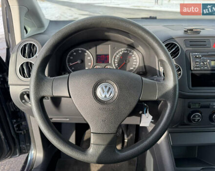 Сірий Фольксваген Golf Plus, об'ємом двигуна 1.6 л та пробігом 197 тис. км за 7999 $, фото 25 на Automoto.ua