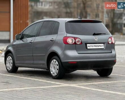 Серый Фольксваген Гольф Плюс, объемом двигателя 2 л и пробегом 278 тыс. км за 6700 $, фото 6 на Automoto.ua