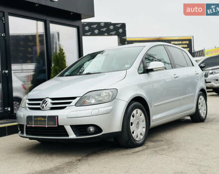 Серый Фольксваген Гольф Плюс, объемом двигателя 1.6 л и пробегом 183 тыс. км за 7200 $, фото 5 на Automoto.ua
