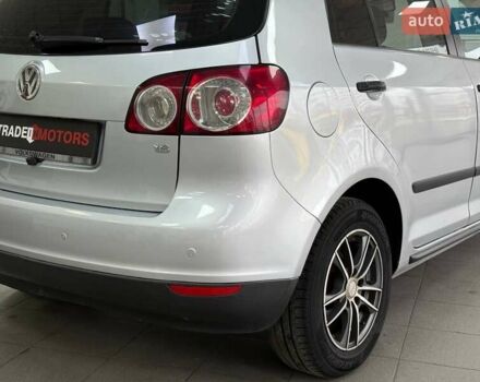 Серый Фольксваген Гольф Плюс, объемом двигателя 1.6 л и пробегом 283 тыс. км за 6490 $, фото 9 на Automoto.ua