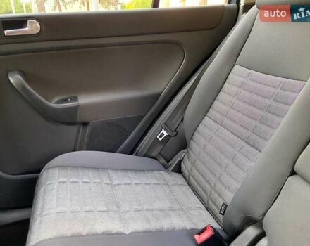 Серый Фольксваген Гольф Плюс, объемом двигателя 1.6 л и пробегом 197 тыс. км за 6300 $, фото 14 на Automoto.ua