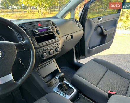 Фольксваген Гольф Плюс 2007 в Днепре (Днепропетровске) на Automoto.ua Серый Фольксваген Гольф Плюс, объемом двигателя 1.6 л и пробегом 233 тыс. км за 7299 $, фото 15 на Automoto.ua