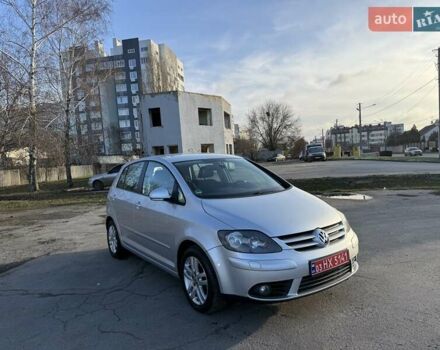 Серый Фольксваген Гольф Плюс, объемом двигателя 1.6 л и пробегом 158 тыс. км за 6700 $, фото 2 на Automoto.ua
