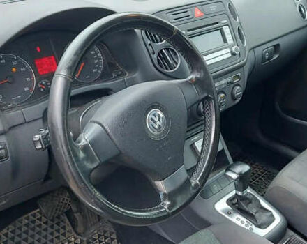 Серый Фольксваген Гольф Плюс, объемом двигателя 1.4 л и пробегом 196 тыс. км за 5250 $, фото 10 на Automoto.ua