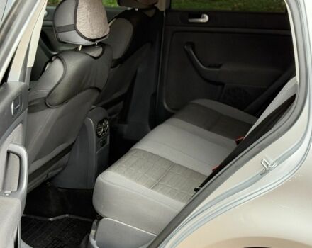 Серый Фольксваген Гольф Плюс, объемом двигателя 1.6 л и пробегом 247 тыс. км за 6200 $, фото 5 на Automoto.ua