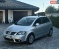 Серый Фольксваген Гольф Плюс, объемом двигателя 1.39 л и пробегом 180 тыс. км за 4700 $, фото 1 на Automoto.ua