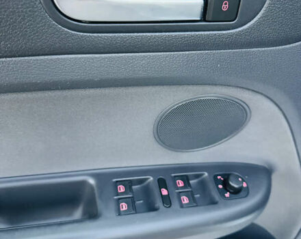 Серый Фольксваген Гольф Плюс, объемом двигателя 1.6 л и пробегом 180 тыс. км за 5699 $, фото 24 на Automoto.ua