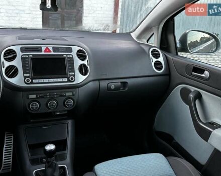 Серый Фольксваген Гольф Плюс, объемом двигателя 1.6 л и пробегом 223 тыс. км за 7499 $, фото 94 на Automoto.ua