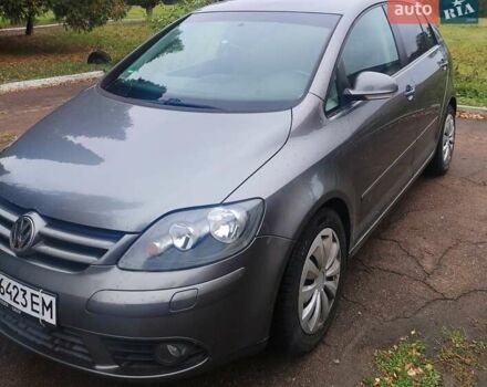 Серый Фольксваген Гольф Плюс, объемом двигателя 1.39 л и пробегом 229 тыс. км за 7500 $, фото 2 на Automoto.ua