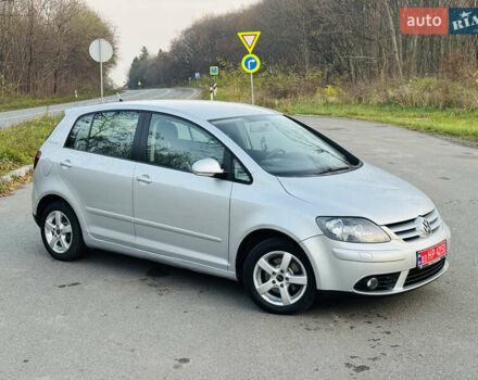 Серый Фольксваген Гольф Плюс, объемом двигателя 1.6 л и пробегом 180 тыс. км за 5699 $, фото 1 на Automoto.ua