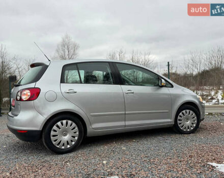 Серый Фольксваген Гольф Плюс, объемом двигателя 1.6 л и пробегом 220 тыс. км за 6190 $, фото 43 на Automoto.ua