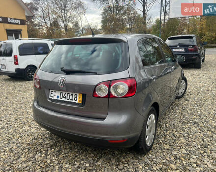 Серый Фольксваген Гольф Плюс, объемом двигателя 1.6 л и пробегом 220 тыс. км за 6599 $, фото 5 на Automoto.ua
