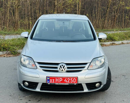 Серый Фольксваген Гольф Плюс, объемом двигателя 1.6 л и пробегом 180 тыс. км за 5699 $, фото 7 на Automoto.ua
