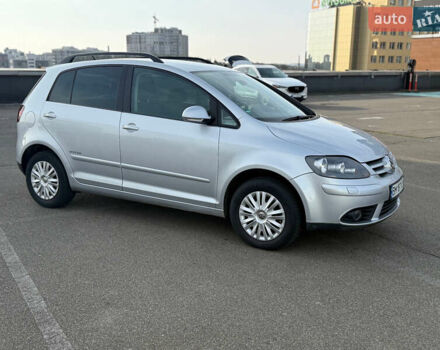 Серый Фольксваген Гольф Плюс, объемом двигателя 1.39 л и пробегом 252 тыс. км за 5900 $, фото 2 на Automoto.ua