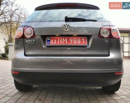Серый Фольксваген Гольф Плюс, объемом двигателя 1.6 л и пробегом 106 тыс. км за 7300 $, фото 12 на Automoto.ua
