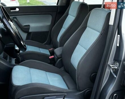 Серый Фольксваген Гольф Плюс, объемом двигателя 1.6 л и пробегом 223 тыс. км за 7499 $, фото 70 на Automoto.ua