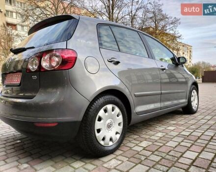 Серый Фольксваген Гольф Плюс, объемом двигателя 1.6 л и пробегом 106 тыс. км за 7300 $, фото 9 на Automoto.ua