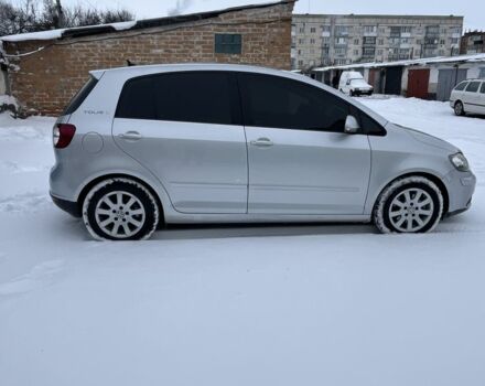 Серый Фольксваген Гольф Плюс, объемом двигателя 1.6 л и пробегом 172 тыс. км за 5700 $, фото 7 на Automoto.ua