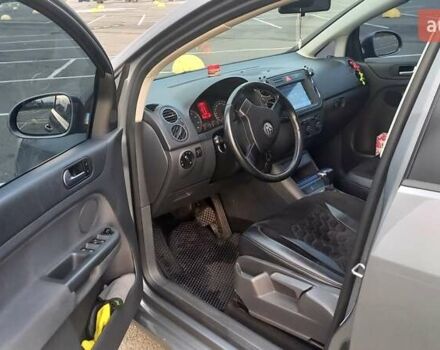 Серый Фольксваген Гольф Плюс, объемом двигателя 1.4 л и пробегом 255 тыс. км за 6500 $, фото 14 на Automoto.ua