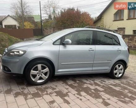 Серый Фольксваген Гольф Плюс, объемом двигателя 1.6 л и пробегом 198 тыс. км за 6900 $, фото 4 на Automoto.ua