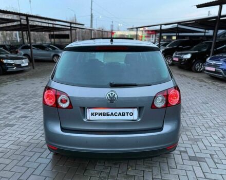 Серый Фольксваген Гольф Плюс, объемом двигателя 1.6 л и пробегом 227 тыс. км за 7300 $, фото 5 на Automoto.ua