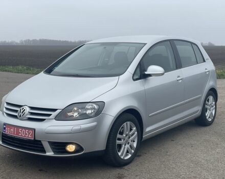 Серый Фольксваген Гольф Плюс, объемом двигателя 1.6 л и пробегом 240 тыс. км за 6900 $, фото 3 на Automoto.ua