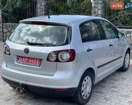 Серый Фольксваген Гольф Плюс, объемом двигателя 1.6 л и пробегом 202 тыс. км за 5800 $, фото 5 на Automoto.ua