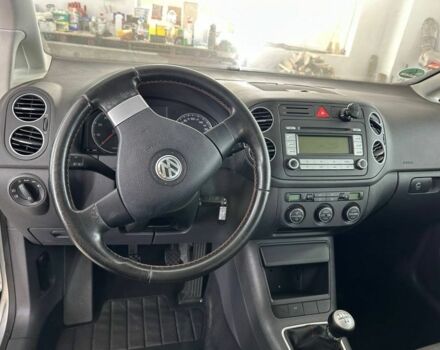 Сірий Фольксваген Golf Plus, об'ємом двигуна 1.6 л та пробігом 237 тис. км за 6000 $, фото 18 на Automoto.ua