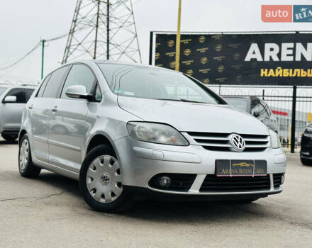 Серый Фольксваген Гольф Плюс, объемом двигателя 1.6 л и пробегом 183 тыс. км за 7200 $, фото 2 на Automoto.ua