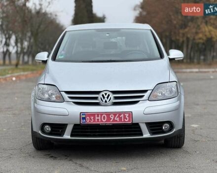 Сірий Фольксваген Golf Plus, об'ємом двигуна 1.4 л та пробігом 226 тис. км за 5900 $, фото 1 на Automoto.ua