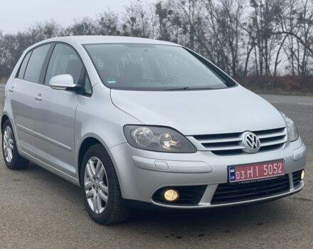 Серый Фольксваген Гольф Плюс, объемом двигателя 1.6 л и пробегом 240 тыс. км за 6900 $, фото 4 на Automoto.ua