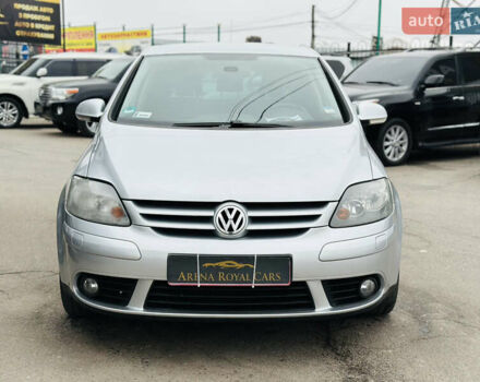 Серый Фольксваген Гольф Плюс, объемом двигателя 1.6 л и пробегом 183 тыс. км за 7200 $, фото 6 на Automoto.ua