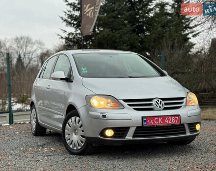 Серый Фольксваген Гольф Плюс, объемом двигателя 1.6 л и пробегом 220 тыс. км за 6190 $, фото 12 на Automoto.ua